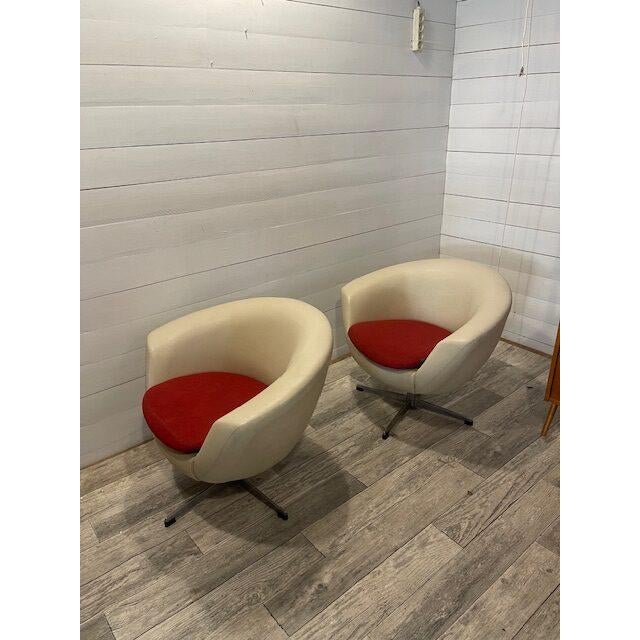 Vintage Cream Swivel Chairs, 1970, Set of 2 For Sale - Image 9 of 11