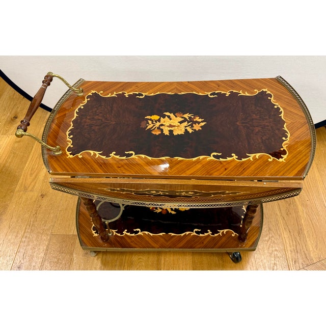 Vintage Italian Marquetry Drop-Leaf Rolling Bar Cart Tea Trolley For Sale In New York - Image 6 of 7