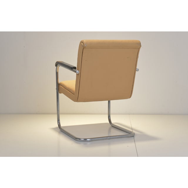 Elegance in motion: The Thonet B 97 tubular steel classic by Anton Lorenz from the 1930s. A piece of design history for...