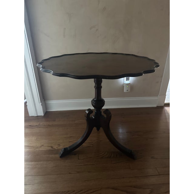 1950s 1950s Mahogany Tripod Tilt-Top Occasional Table (Pie Table) For Sale - Image 5 of 12