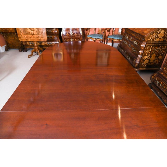 Wood Antique Victorian Extending Dining Table in Flame Mahogany by Selbat, 1800s For Sale - Image 7 of 18