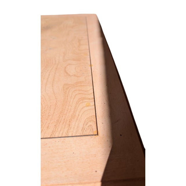 Beige Vintage Hekman Blond 3-Drawer Bedside Chest With Bookmatched Figured Veneer For Sale - Image 8 of 18
