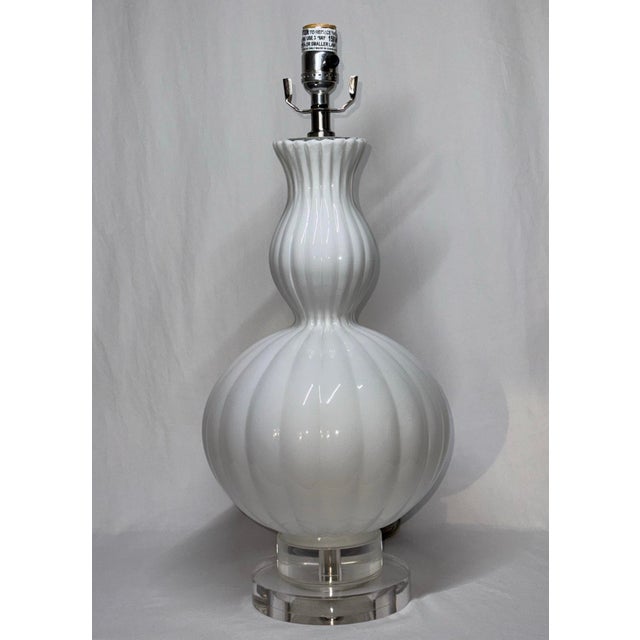Contemporary Ribbed White Glass Double Gourd Lamp Lucite Base For Sale - Image 3 of 10