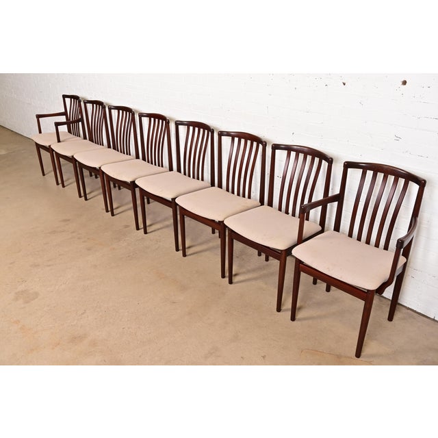 Vamdrup Stolefabrik Danish Modern Sculpted Solid Rosewood Dining Chairs by Vamdrup Stolefabrik, Set of Eight For Sale - Image 4 of 13