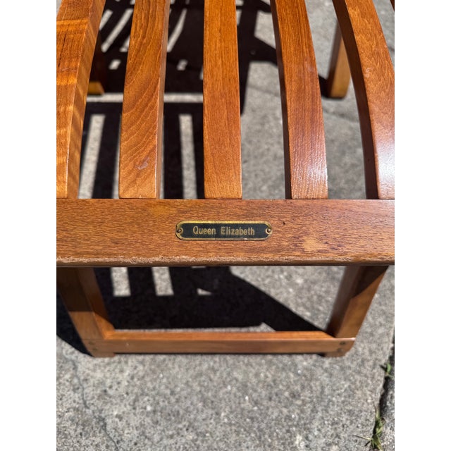 Late 20th Century Pair of Folding Teak Deck Chairs With Queen Elizabeth, 1st Class Only Label For Sale - Image 4 of 16