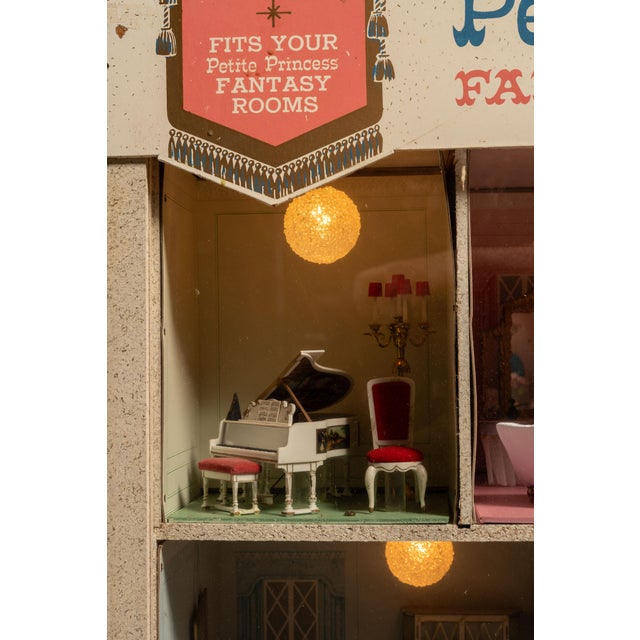 1960s Petite Princess Lighted Store Display For Sale In Chicago - Image 6 of 10