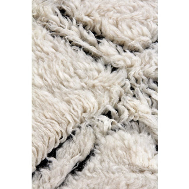 Weighton Hand loom Wool Ivory/Black Rug10'x14" Chairish