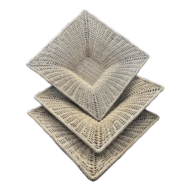 Set of 3 Square Vintage Natural Woven Seagrass Baskets For Sale