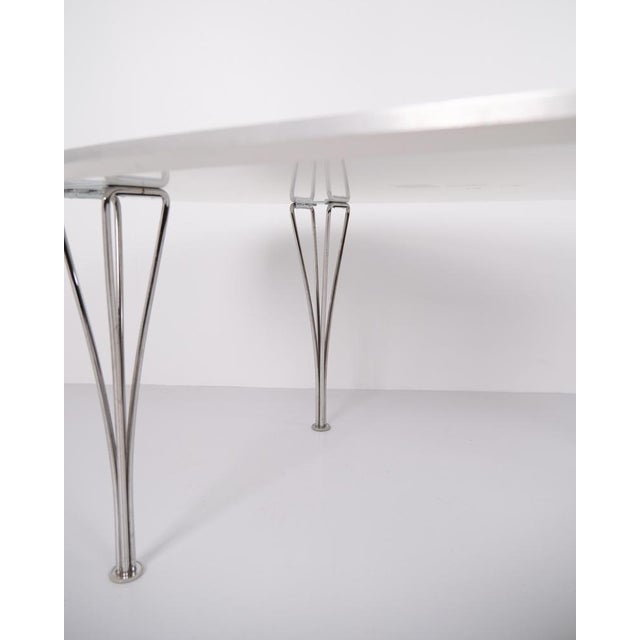 Superellipse Coffee Table in White Laminate by Piet Hein for Fritz Hansen, 2008 For Sale - Image 3 of 10