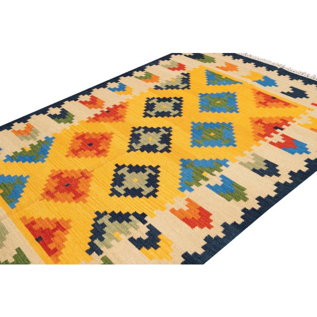 21st Century Modern Kilim Rug 5 '6'' X 8' 2''4 For Sale - Image 10 of 11