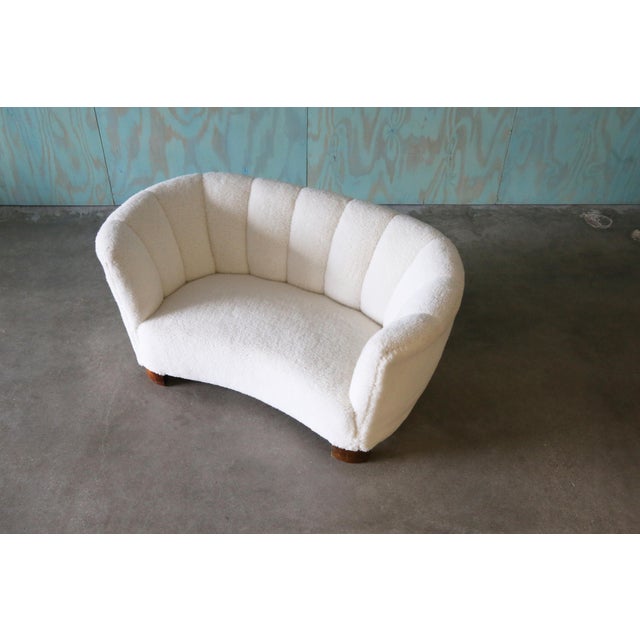 1940s Danish White Sheepswool Banana Sofa After Flemming Lassen For Sale - Image 12 of 12
