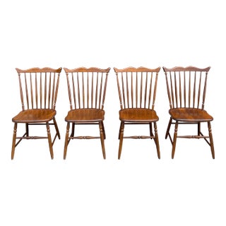 Vintage S. Bent Brothers Traditional Farmhouse Style Solid Oak Windsor Dining Chairs - Set of 4 For Sale