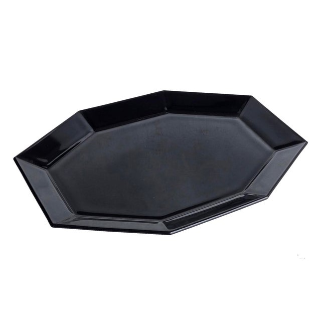Offered is an Arcoroc octagon-shaped oval platter from their "Octime" collection made in France in the 80s. This piece is...