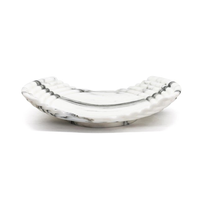 Large Wave Tray in Arabescato Marble For Sale - Image 3 of 5