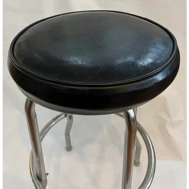 Art Deco 1970s Vintage Black Vinyl Seat & Chrome Base Bar Stool For Sale - Image 3 of 7