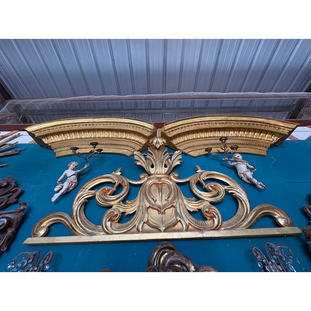 18th Century Italian Baroque Giltwood Overdoor Architectural Pediment For Sale - Image 4 of 10