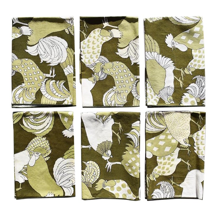 20th Century Green Cloth Dinner Napkins With Figural Birds Set