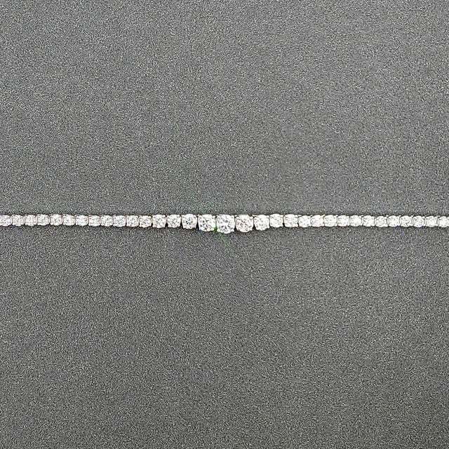 9.75 Ct Riviera Graduated Diamond Necklace For Sale In Chicago - Image 6 of 9