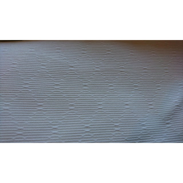 Westgate "Wilmington" in Diamond Ivory For Sale - Image 4 of 4