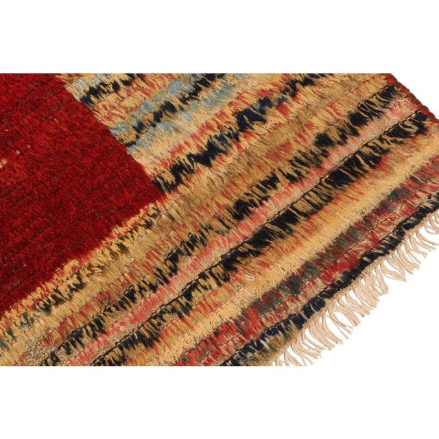 1950s 1950s Vintage Gabbeh Tribal Rug in Polychromatic Striae Pattern and Red Medallion For Sale - Image 5 of 8