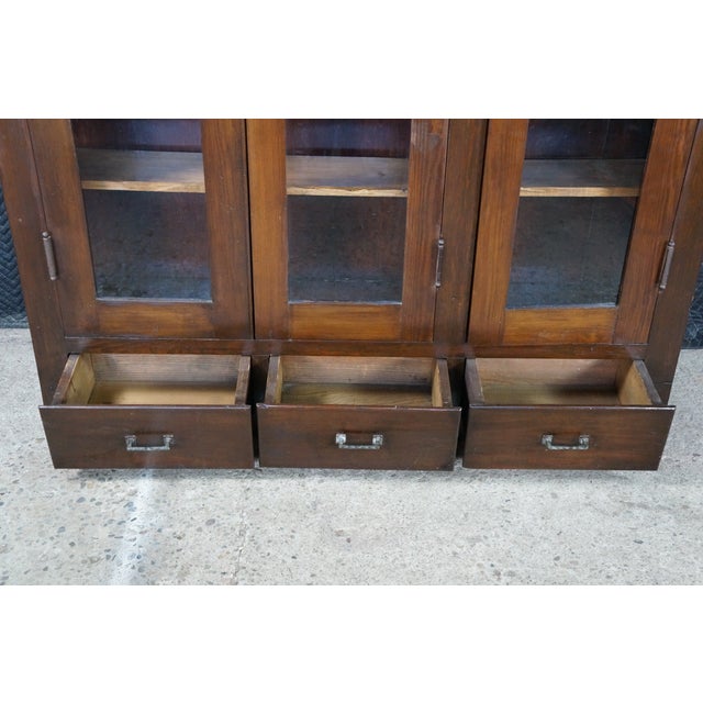 Antique Mission Oak Arts & Crafts Triple Bookcase Curio Display Cabinet 61" For Sale - Image 13 of 15