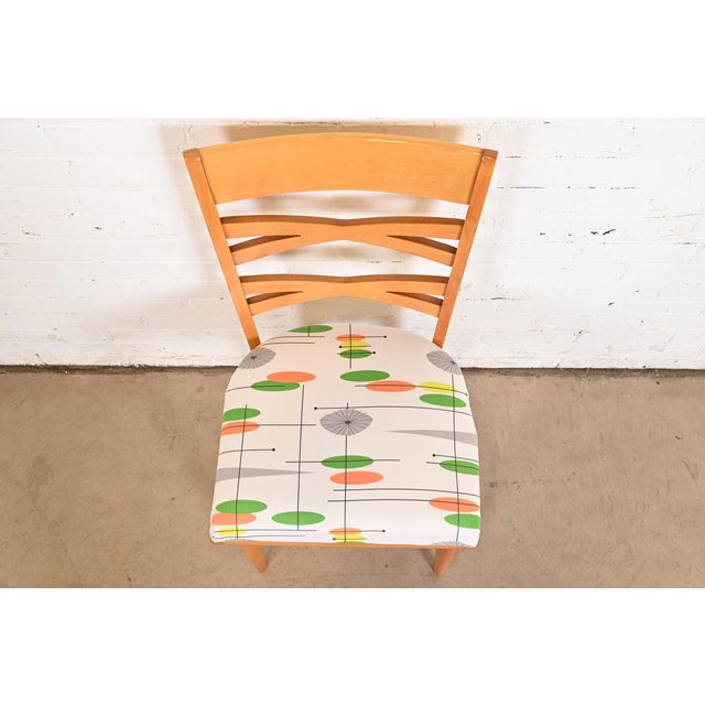 Heywood Wakefield Mid-Century Modern Solid Maple Dining Chairs, Set of Six For Sale In South Bend - Image 6 of 12