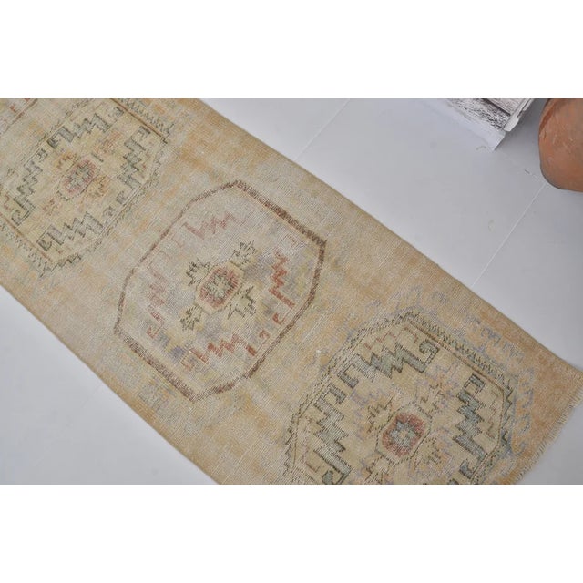 Vintage Anatolian Wool Runner, Light Beige Field With Subtle Tonal Medallions For Sale In Phoenix - Image 6 of 10