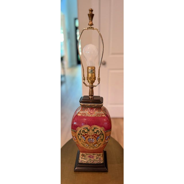 Late 20th Century Late 20th Century Hand-Painted Oxblood Red Asian Chinoiserie Ceramic Table Lamp With Shade For Sale - Image 5 of 9