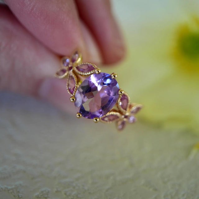 Contemporary Kai Rose De France Amethyst Pink Sapphire Ring in 14k Solid Gold, size 5 For Sale - Image 3 of 6