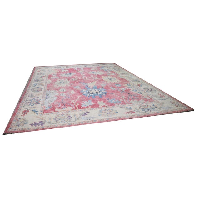 Pakistani Oushak Hand-knotted with care using traditional rug-making techniques, this wool rug blends timeless...