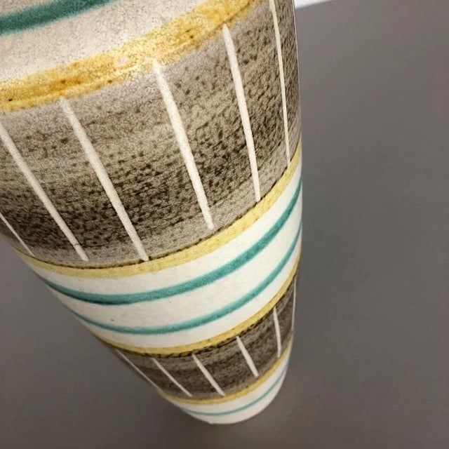 Minimalist Pottery 508 30 Vase from Bay Ceramics, Germany, 1960s For Sale - Image 10 of 17