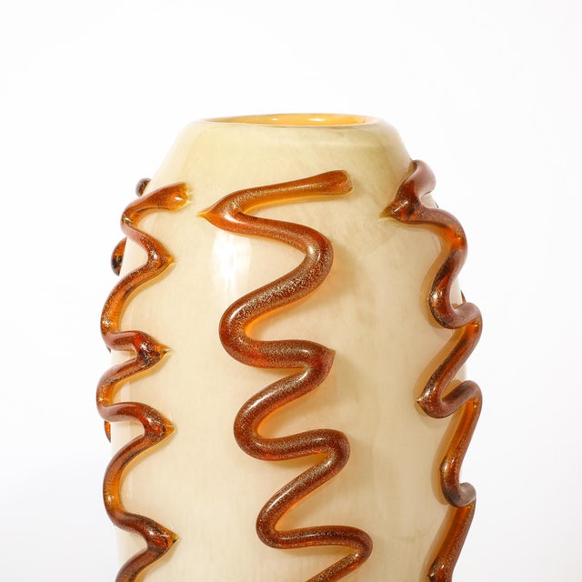 Mid-Century Hand-Blown Murano Glass Uplight in Vellum Hue W/ Sandstone Trailing For Sale - Image 10 of 18