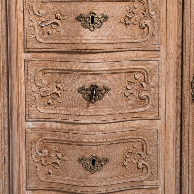 Rare Top Quality Pair of Louis XV Oak Buffets Belgium Late 19th Century For Sale - Image 13 of 17