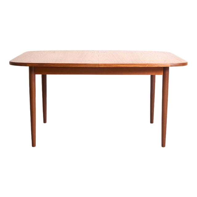 Vintage Scandinavian Style Extendable Dining Table from G-Plan, 1960s For Sale