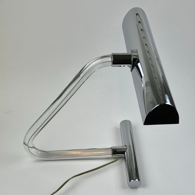 Mid-Century Modern Peter Hamburger “Crylicord” Chrome & Clear Acrylic Table Lamp for Knoll, 1970s MCM For Sale - Image 3 of 12