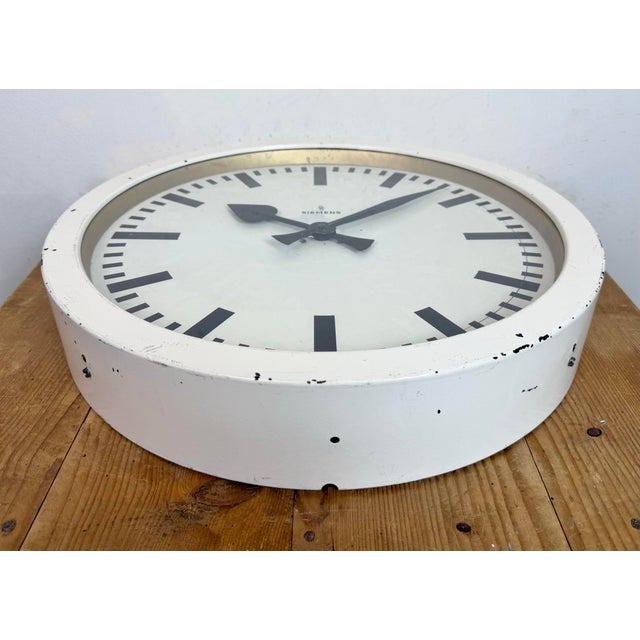 Large White Industrial Factory Wall Clock from Siemens, 1950s For Sale - Image 11 of 18