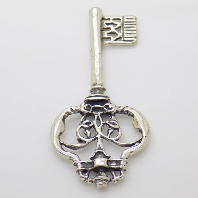 Silver Vintage Italian Handmade Silver Key Figurine, Tuscany, Italy, 1980s For Sale - Image 8 of 13