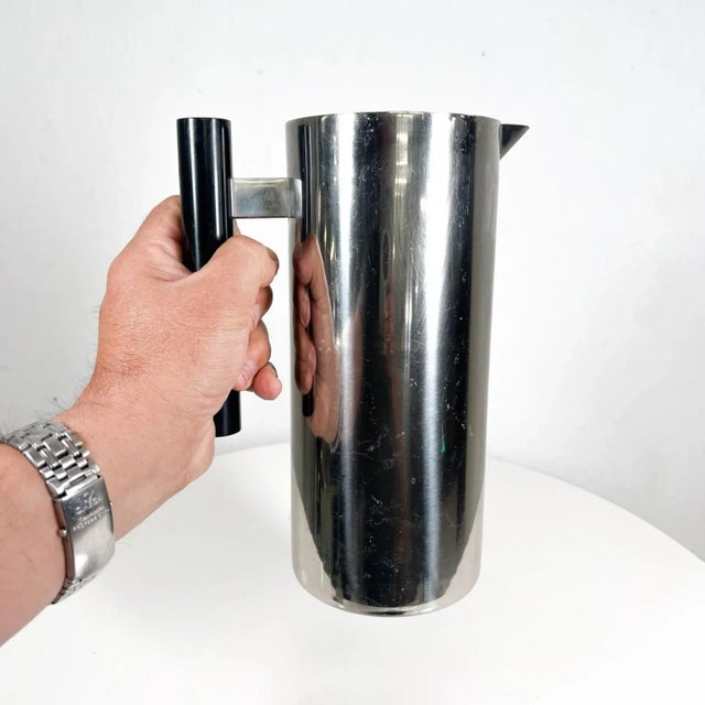 1950s 1950s Smith Metal Arts Stainless Modern Pitcher Carafe Buffalo Ny For Sale - Image 5 of 13
