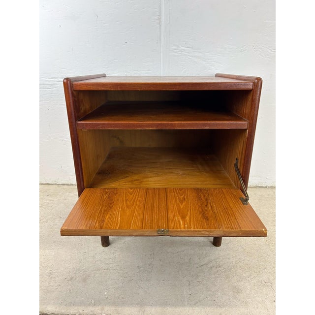 Danish Modern Teak Nightstand Storage Cabinet For Sale - Image 4 of 12