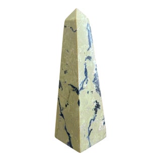 Yellow and Black Marble Obelisk With Dramatic Veining For Sale