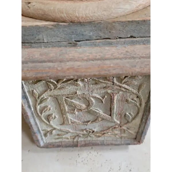 Trio of 18th Century French Private Le Mans Chapel Columns For Sale - Image 10 of 15