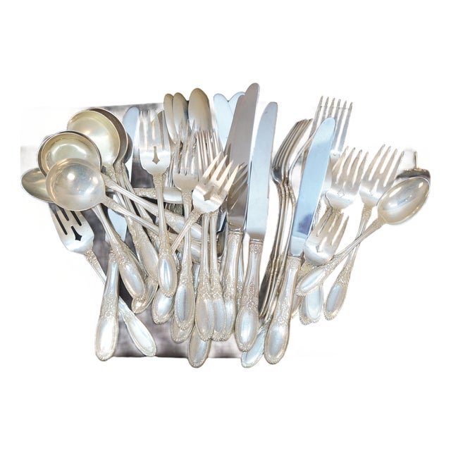 Mid 20th Century Towle "Old Mirror" Baroque Sterling Silver Flatware Service - 40 pcs For Sale