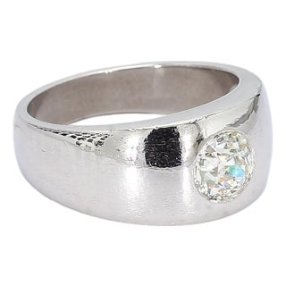 Platinum Signet Ring With .8ct Diamond Center - Size 7.5 For Sale