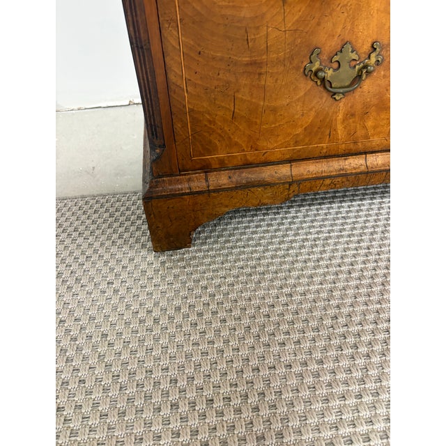 George I Burl Walnut Chest-on-Chest, English Antique, 18th Century For Sale In Houston - Image 6 of 6
