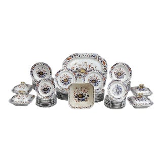 Spode New Stone China Imari Dinner Service, Pattern 3504, Eighty-Four Pieces Circa 1822–1825 For Sale