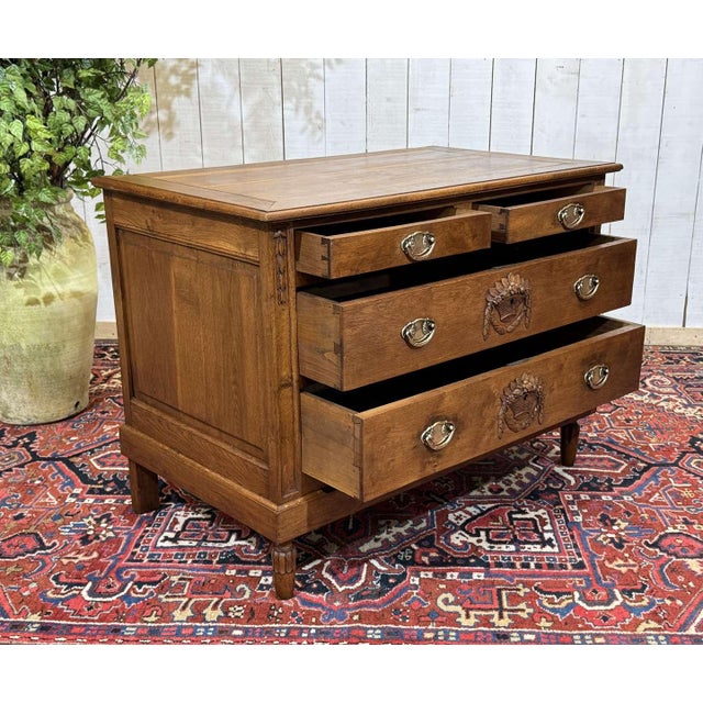 Chest of Drawers in Oak For Sale - Image 11 of 18