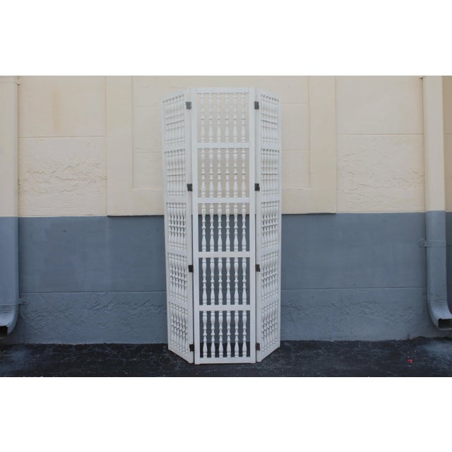 Wood 1950's Vintage White Turned Wood Room Divider Screen For Sale - Image 7 of 13