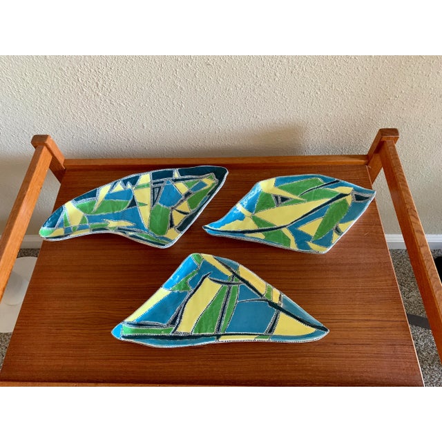 Blue Postmodern Memphis Art Pottery Ceramic Tea Set Cups Platter Set - 14 Pieces For Sale - Image 8 of 13