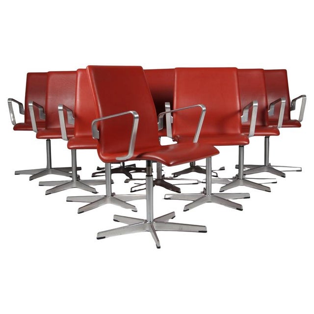 Oxford Armchair in Red-Brown Leather attributed to Arne Jacobsen for Fritz Hansen, 2010s For Sale - Image 10 of 10