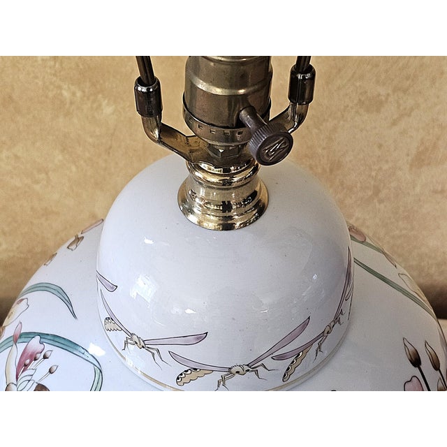 Vintage Maitland-Smith Hand-Painted Chinoiserie Floral Porcelain Ginger Jar Table Lamp For Sale - Image 9 of 18